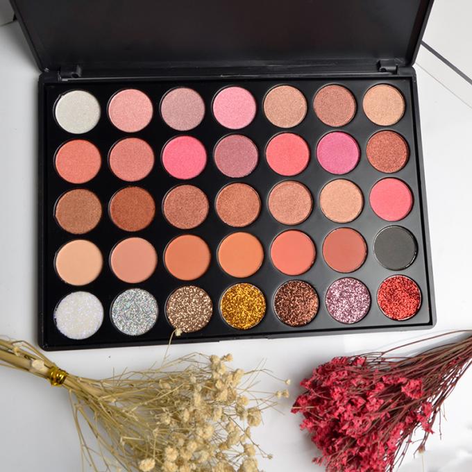 Diverso traje del color del brillo del ojo del maquillaje de la paleta de encargo del sombreador de ojos para todas las ocasiones